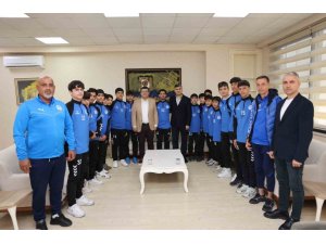 AKDENİZ BELEDİYE SPOR U-14 TAKIMI TÜRKİYE ŞAMPİYONASI YOLUNDA