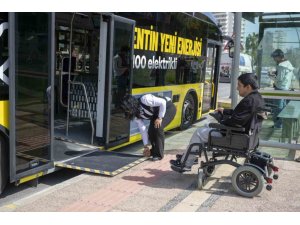 MERSİN’DE ÖZEL BİREYLER İÇİN ‘ENGELSİZ ULAŞIM’ UYGULAMASI HAYATA GEÇİRİLDİ