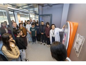 BAŞKAN SEÇER: "ARATOS MATEMATİK EVİ, ÖĞRENCİLERİMİZ İÇİN SON DERECE GÜZEL BİR BİLİM ATÖLYESİ"