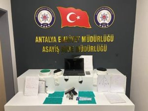 DİNİ DUYGULARI İSTİSMAR EDEREK 2 MİLYON LİRALIK VURGUN YAPAN 2 ŞAHIS TUTUKLANDI