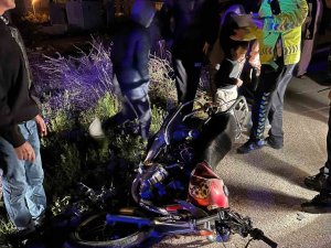 OTOMOBİL İLE MOTOSİKLET ÇARPIŞTI:2 YARALI