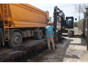 HATAY BÜYÜKŞEHİR BELEDİYESİ,  PAYAS’TA İÇME SUYU ŞEBEKE HATTINI YENİLİYOR