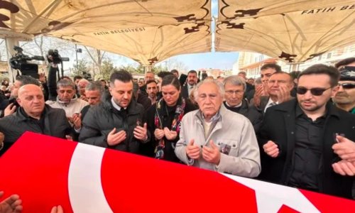İLBER ORTAYLI SON YOLCULUĞUNA UĞURLANDI