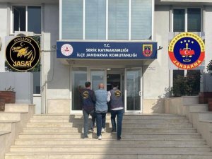 ANTALYA’DA 2 KİŞİYİ KASTEN ÖLDÜRMEDEN 10 YILDIR ARANIYORDU, JASAT OPERASYONUYLA YAKALANDI