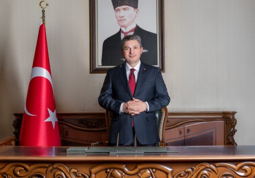 VALİ ŞAHİN'DEN RAMAZAN BAYRAMI MESAJI