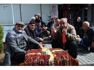 KAHRAMANMARAŞ’TA ULU CAMİ MEYDANI’NIN MÜDAVİMLERİ