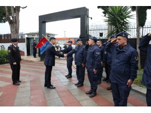ŞENER, BAYRAMDA GÖREV BAŞINDAKİLERİ VE ŞEHİT AİLELERİNİ UNUTMADI
