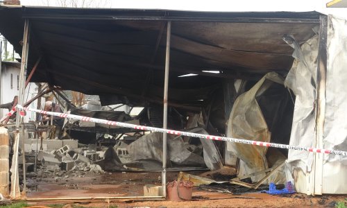 ANTALYA’DA 5’İ ÇOCUK 6 KİŞİNİN ÖLDÜĞÜ YANGINDA SERA SAHİBİ TUTUKLANDI