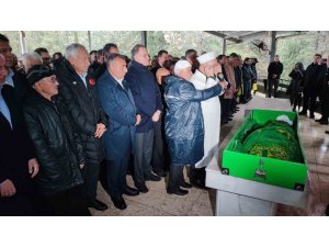 AK PARTİ ADANA İL BAŞKANI DAĞLI’NIN ANNESİNİN CENAZESİ TOPRAĞA VERİLDİ