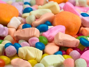 ŞEKERİN VÜCUDA BU 6 ZARARINI BİR BİLSENİZ!