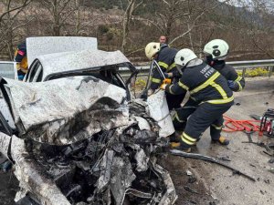 ISPARTA’DA FECİ KAZA NİŞANLI ÇİFTİ HAYATTAN KOPARDI