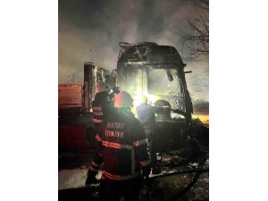 DÖRTYOL’DA TIR YANGINI