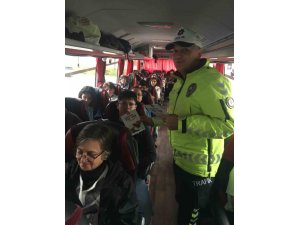 BURDUR’DA OTOGARDA EMNİYET KEMERİ KULLANIMI HAKKINDA BİLGİLENDİRME