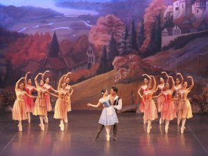 'GİSELLE' ANTALYA SAHNESİNDE