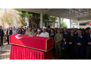 ŞEHİDİ, ANNESİ VE KIZ KARDEŞLERİ GÖZYAŞLARI İÇERİSİNDE SON YOLCULUĞUNA UĞURLADI