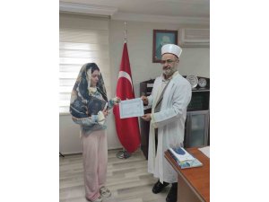 VİKTORİA MÜSLÜMAN OLDU, AMİNE İSMİNİ ALDI