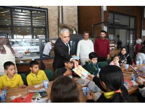 OSMANİYE’DE "100 ATIK PİLE BİR PİZZA" PROJESİNE MİNİKLERDEN DESTEK