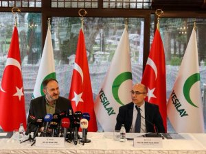 YEŞİLAY'DAN UYARI: "SOSYAL MEDYA  BAĞIMLILIK OLUŞTURUYOR"