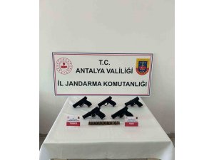 ANTALYA’DA KAÇAK SİLAH OPERASYONU