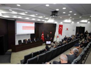 BAŞKAN KIVANÇ: "CEYHAN-YUMURTALIK ENERJİ KORİDORUNUN GÜÇLENMESİ, ADANA’YI ÖNEMLİ BİR AKTÖR HALİNE GETİREBİLİR"