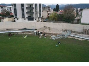 OSMANİYE’DE DEPREM SONRASI YENİDEN İNŞA: 7 OCAK STADYUMU %35 SEVİYESİNDE