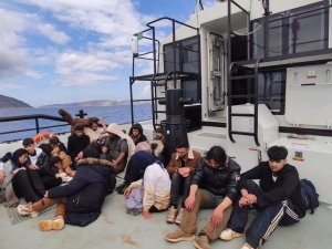 2021'DEN BERİ 1 MİLYONDAN FAZLA DÜZENSİZ GÖÇMEN YAKALANDI