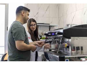 MERSİN BÜYÜKŞEHİR BELEDİYESİNDEN ÜCRETSİZ BARİSTA EĞİTİMİ YOĞUN İLGİ GÖRÜYOR