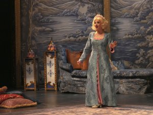 'SARAYDAN KIZ KAÇIRMA'YA YOĞUN İLGİ