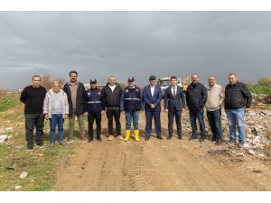 MANAVGAT BELEDİYESİNDEN NEHİR AĞZINDA TEMİZLİK ÇALIŞMASI