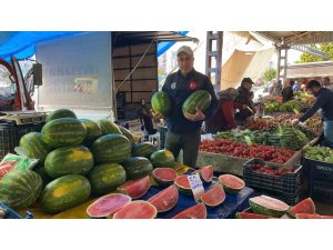 KARPUZ PAZARA DİLİM DİLİM DÜŞTÜ: KİLOSU 50 TL