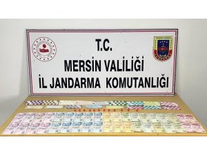 SİLİFKE’DE DEPOYA KUMAR BASKINI: 21 KİŞİ SUÇÜSTÜ YAKALANDI