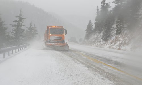 ANTALYA-KONYA KARAYOLUNDA KAR YAĞIŞI BAŞLADI