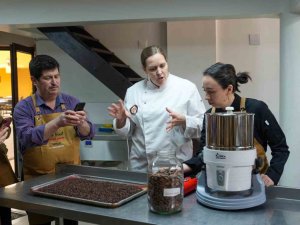 TARSUS’TA ULUSLARARASI ÇİKOLATA EĞİTİMİ