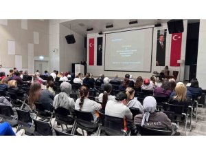 MERSİN ŞEHİR HASTANESİNDE SAĞLIK OKURYAZARLIĞI PANELİ DÜZENLENDİ