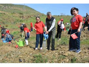 TBMM’NİN 106. YILINDA 106 FİDAN TOPRAKLA BULUŞTU