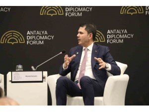 BAKAN MURAT KURUM’DAN YENİDEN İNŞA İÇİN TÜRKİYE’DEN KÜRESEL SEFERBERLİK MESAJI