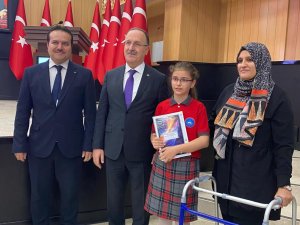 KORKUTELİ'DEN KİTAP OKUMA YARIŞMASINDA İL BİRİNCİLİĞİ