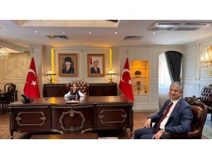 ÇOCUK VALİDEN "PARK VE TEMİZLİK" UYARISI