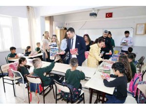 ADANA’DA ÇOCUKLAR UNUTULMADI