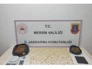 MERSİN’DE UYUŞTURUCU TACİRİ 2 ŞÜPHELİ YAKALANDI