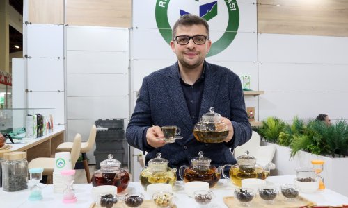 SINIRLI MİKTARDA ÜRETİLEN BEYAZ ÇAYIN KİLOSU 40 BİN LİRA