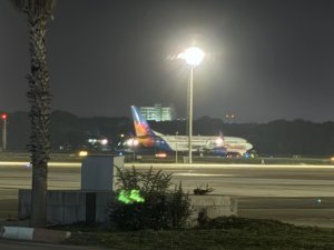 RAHATSIZLANAN PİLOT NEDENİYLE ACİL İNİŞ