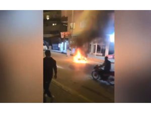 MOTOSİKLET ALEV ALEV YANDI