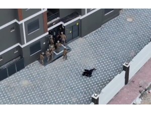 İKİZ PLAKALARLA İLÇELERİ GEZİP EVLERDEN HIRSIZLIK YAPTILAR, 11’İNCİSİNDE YAKAYI ELE VERDİLER