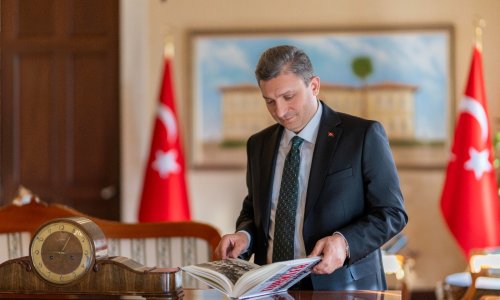 VALİ ŞAHİN'DEN '1 MAYIS EMEK VE DAYANIŞMA GÜNÜ' MESAJI