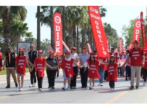 MERSİN’DE 1 MAYIS COŞKUYLA KUTLANDI