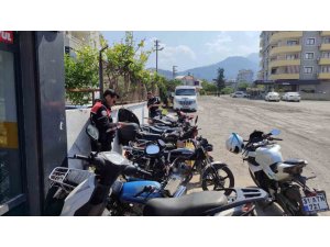 HATAY’DA MOTOSİKLET TAMİRCİLERİ İLE YEDEK PARÇA SATICILARI DENETLENDİ