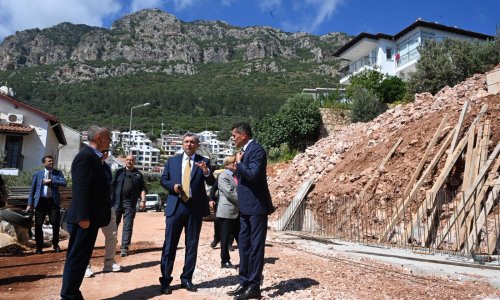 VALİ ŞAHİN'DEN KAŞ ZİYARETİ