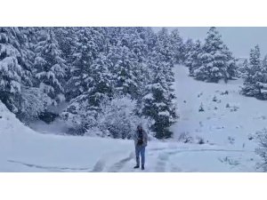 ISPARTA’DA MAYIS AYINDA KAR BEREKETİ KARTPOSTALLIK GÖRÜNTÜLER OLUŞTURDU
