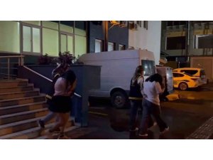 İSKENDERUN’DA GÜNÜBİRLİK APARTLARA FUHUŞ OPERASYONU: 3 GÖZALTI
